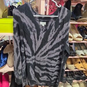 Wonderly Tie Dye V Neck Sweater Long Sleeve Pullover Women Medium Gray Black